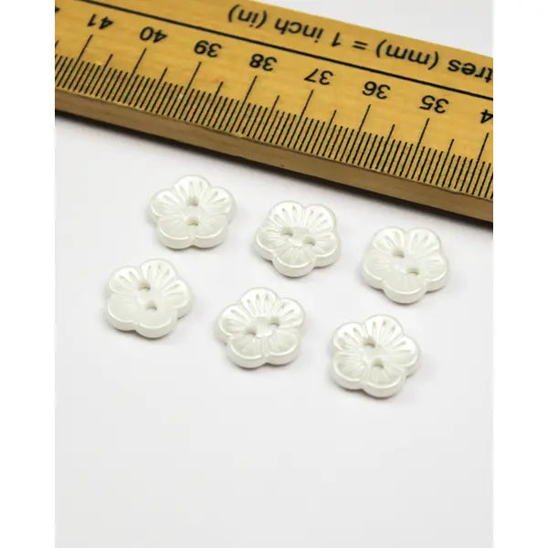 Button - Petit Fleur White - 14mm – view 2 – Truro Fabrics