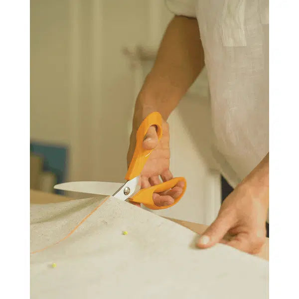 Fiskars Dressmaking Shears - 25cm – view 3 – Truro Fabrics