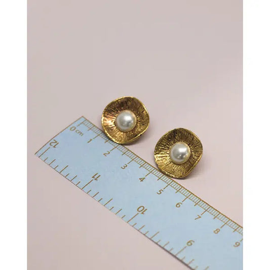 Vintage Button - Perla – view 2 | Truro Fabrics