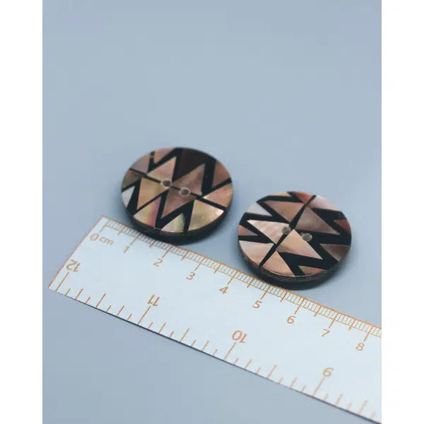 Vintage Shell Button - Lunar Peaks