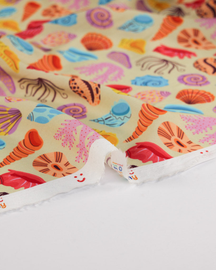 Colourful beach shell pattern viscose fabric 