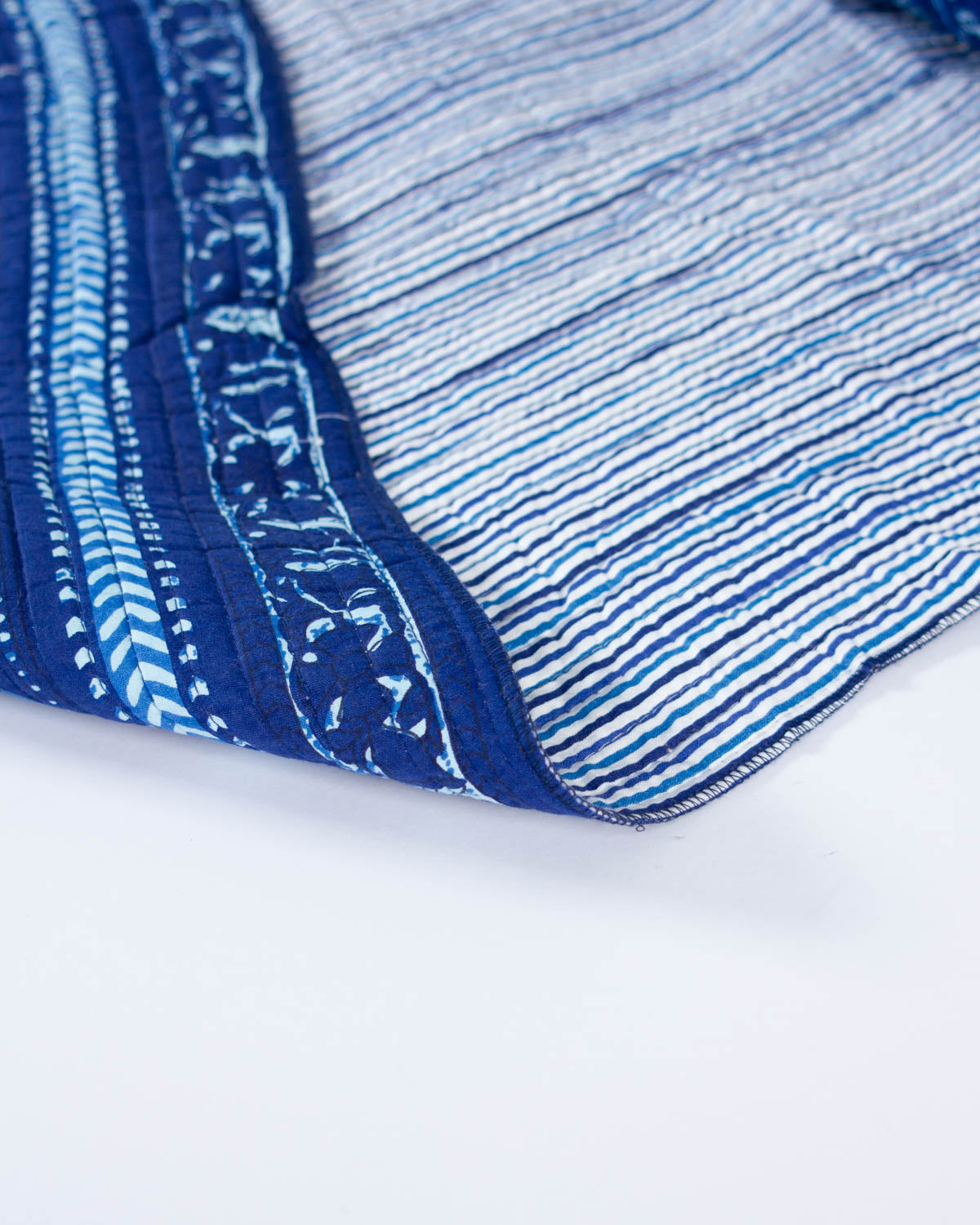 Reversible Quilted Cotton Fabric - Monsoon Vine