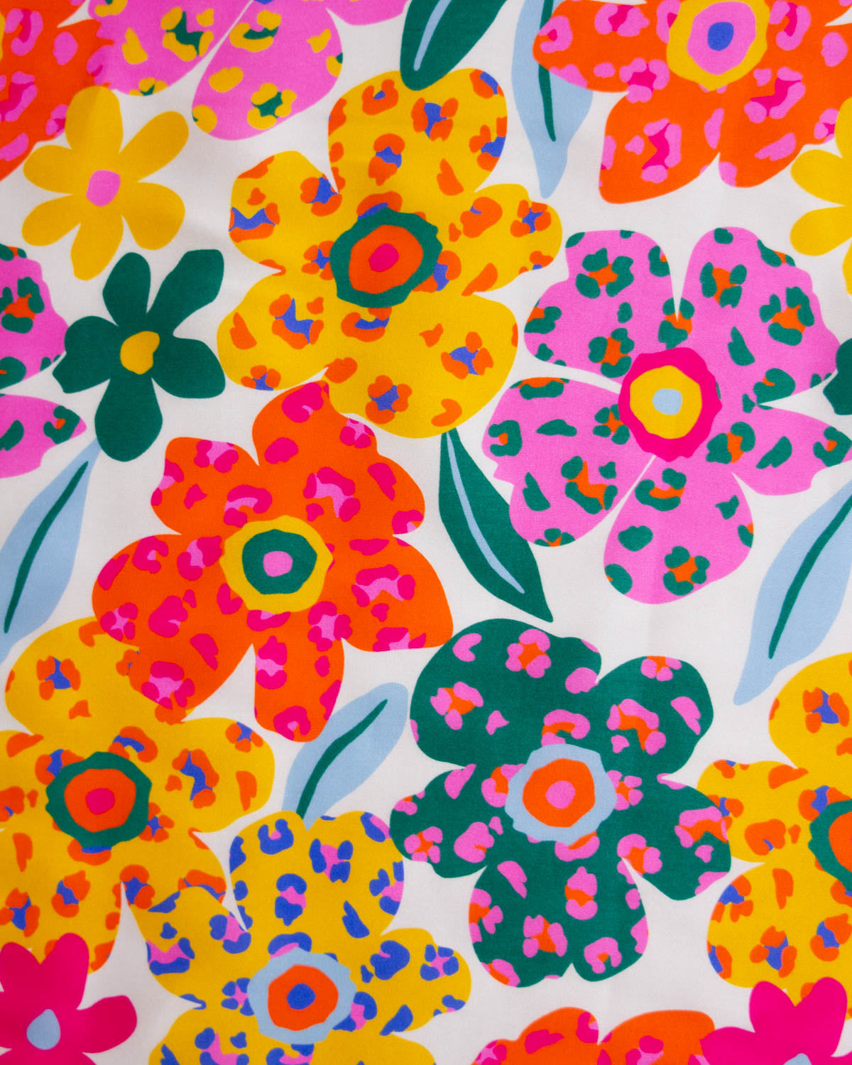 Lyocell Sateen Fabric – Leopard Daisy