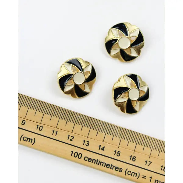 Button - Alexis - 25mm – view 4 – Truro Fabrics