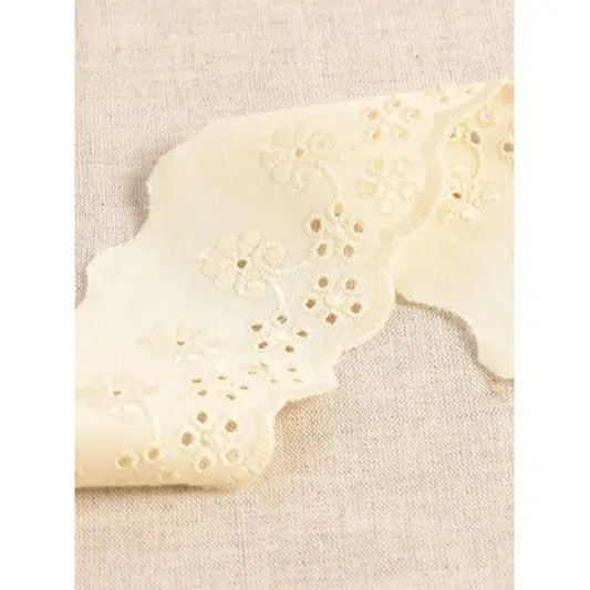 Cotton Broderie Lace Trim – 50mm – Arabesque Flower Cream – Truro Fabrics