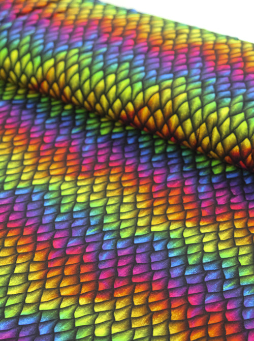 Multicolored jersey fabric with a dragon scale pattern