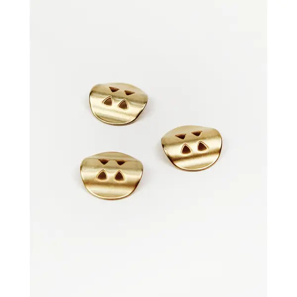 Button - Curve Coin Gold - 23mm – view 2 – Truro Fabrics