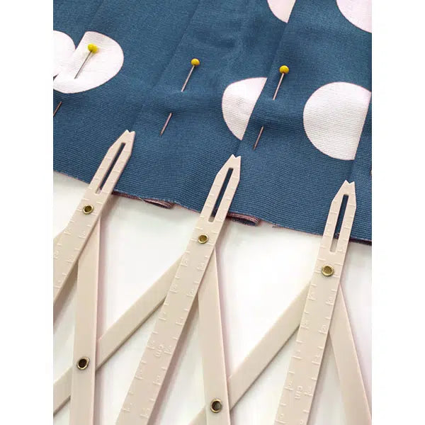 Expandable Sewing Gauge – view 3 – Truro Fabrics