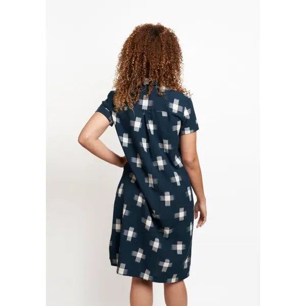 Grainline Studio - Paper Sewing Pattern - Augusta Shirt & Dress – view 2 – Truro Fabrics