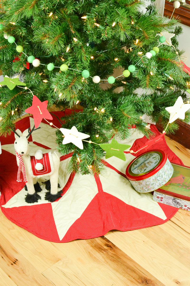 Quilted Fair Isle Tree Skirt Sewing Pattern