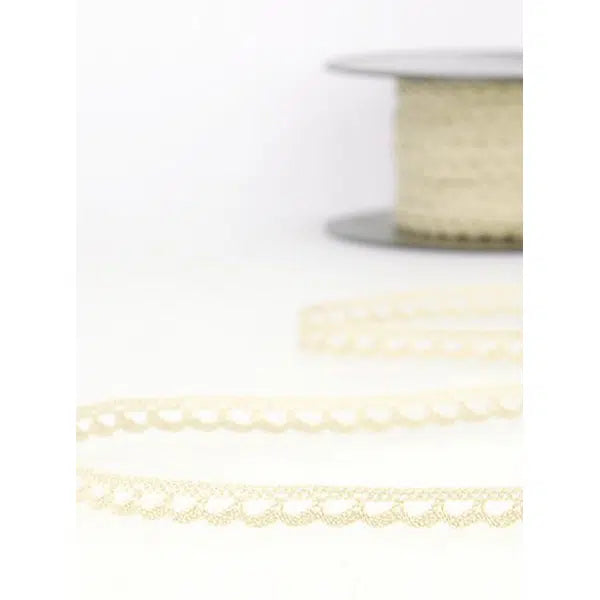 Scalloped Cotton Lace Trim - 8mm - Cream | Truro Fabrics