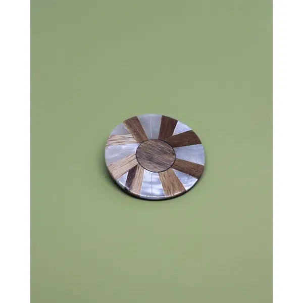 Vintage Button - Freya’s Sunburst