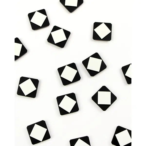 Vintage Button - Mono Square - 22mm