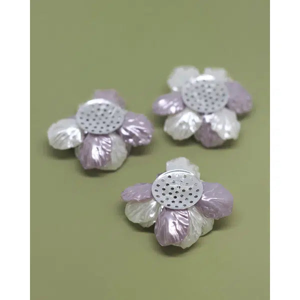 Vintage Button - Pearl Fleur