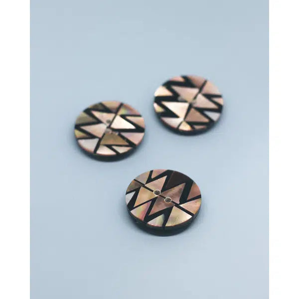 Vintage Shell Button - Lunar Peaks